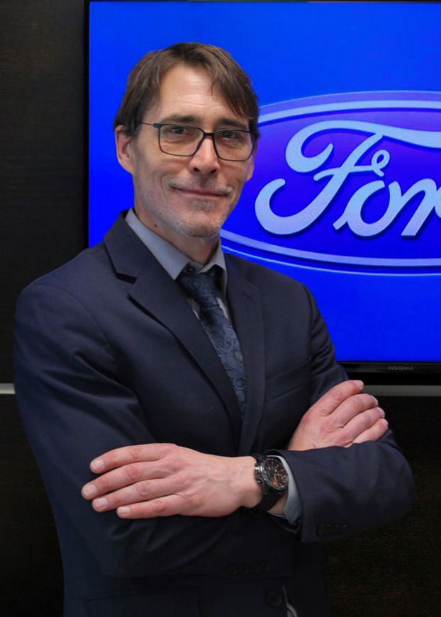 Etienne Robitaille, membre de l'équipe des ventes Desjardins Auto Collection