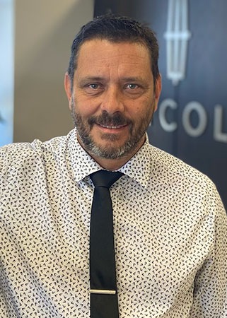 Guy Vézina, membre de l'équipe des ventes Desjardins Lincoln Guy Vézina, membre de l'équipe des ventes Desjardins Lincoln