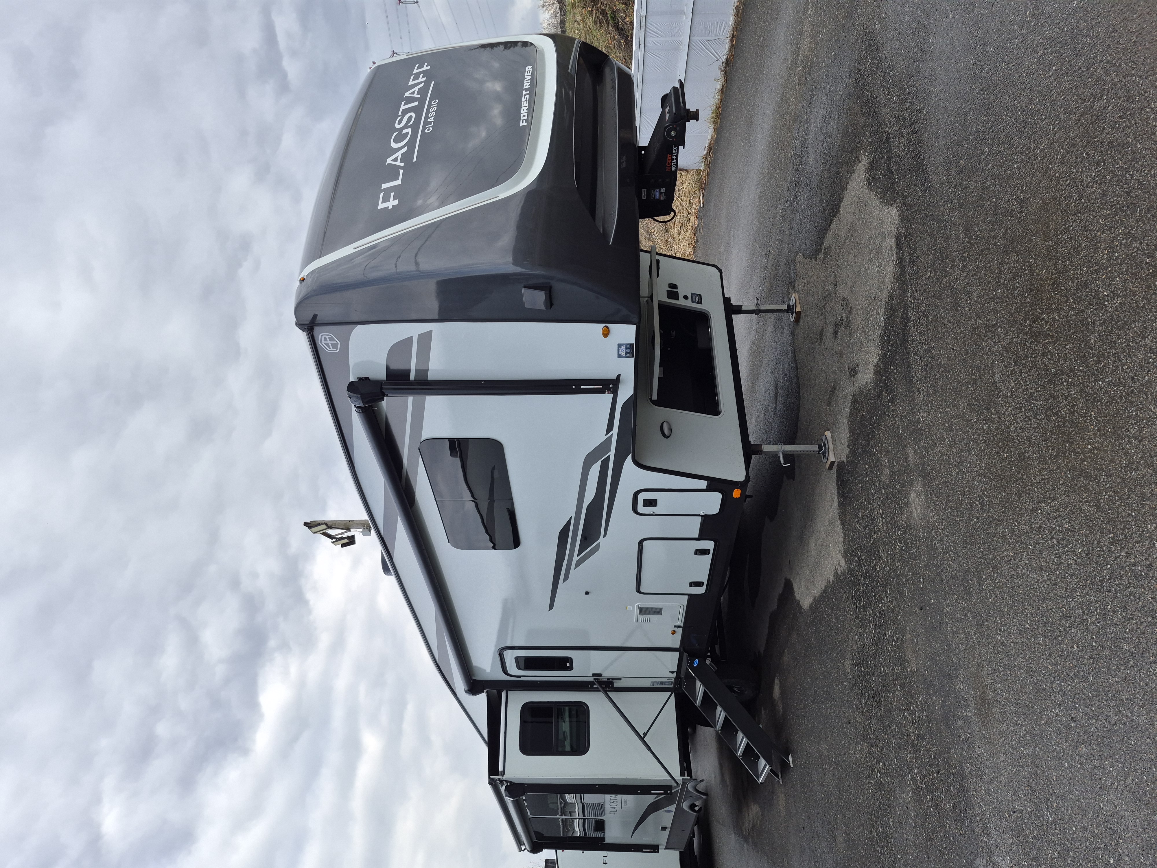 Flagstaff 361RLS